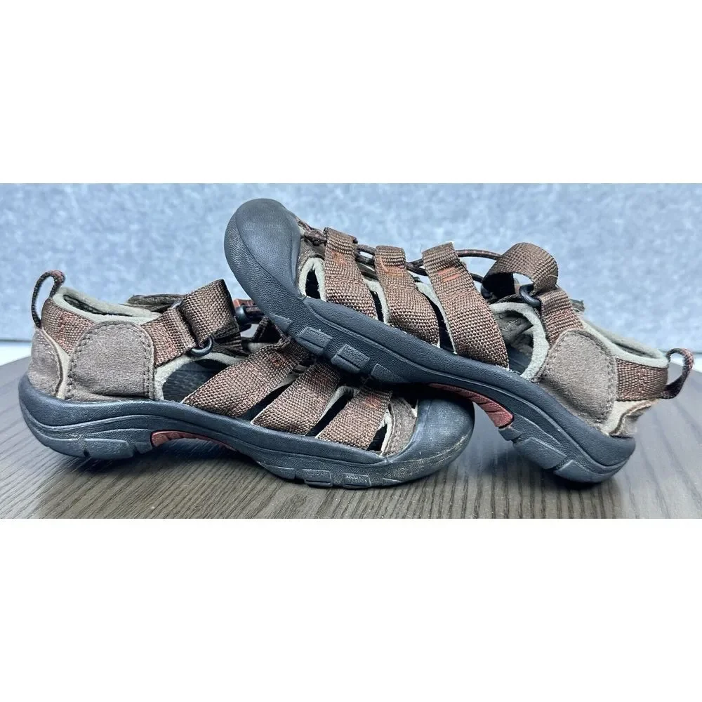 Keen Newport H2 1006570 Sandals‎ Big Kids Size 1 Brown Waterproof Outdoor Hiking